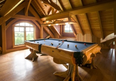 Ridgeview with pool table, timber frame games room with natural log pool table