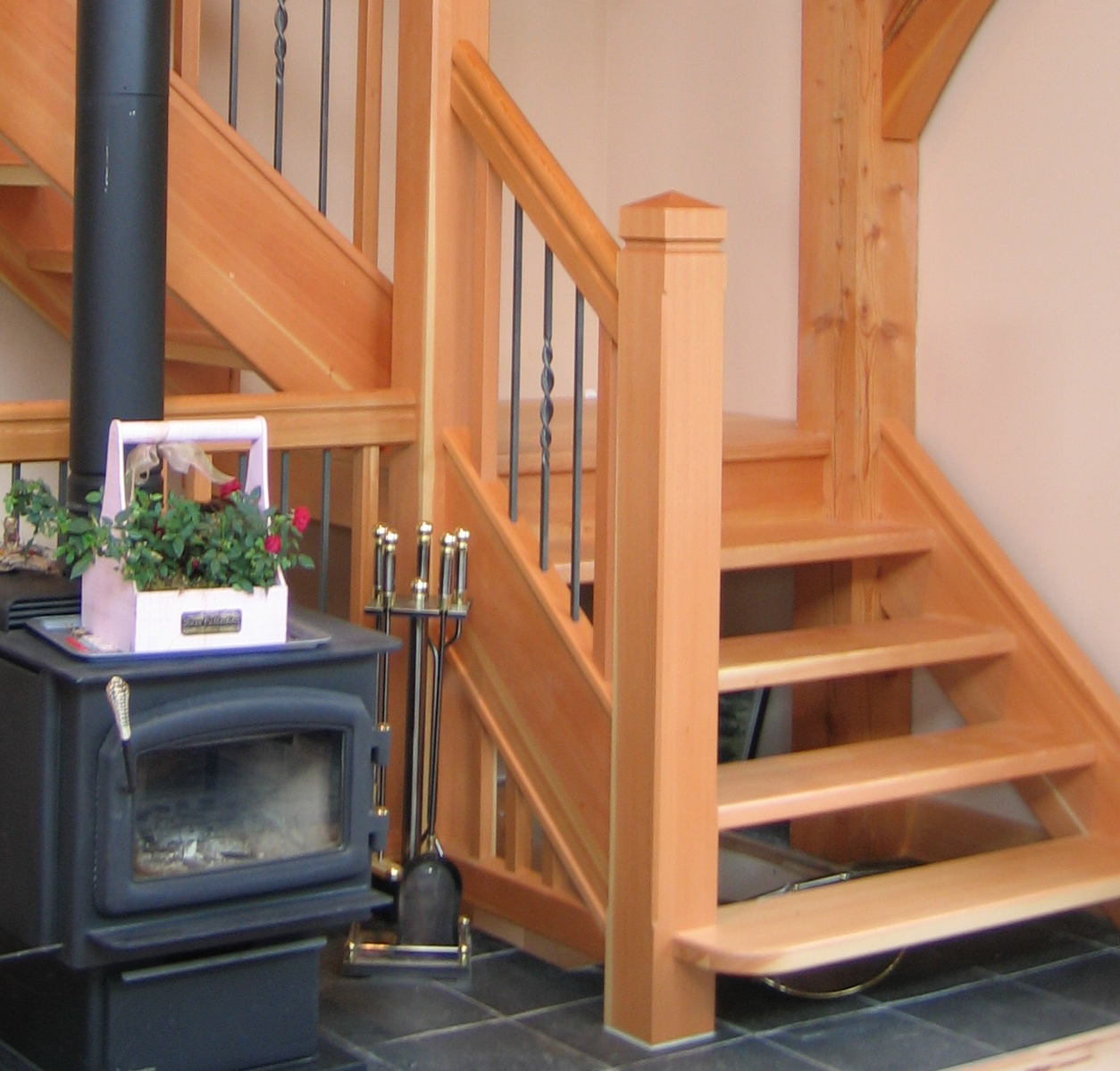 Timber frame product of open riser stairs